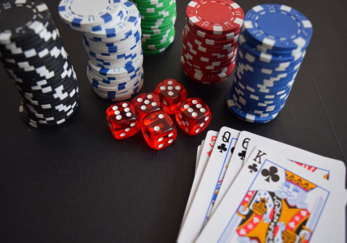 Can US citizens play poker online for real money?
